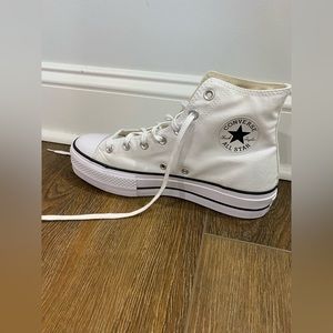 Converse All Star Platform White / NEVER WORN / Size 10 W